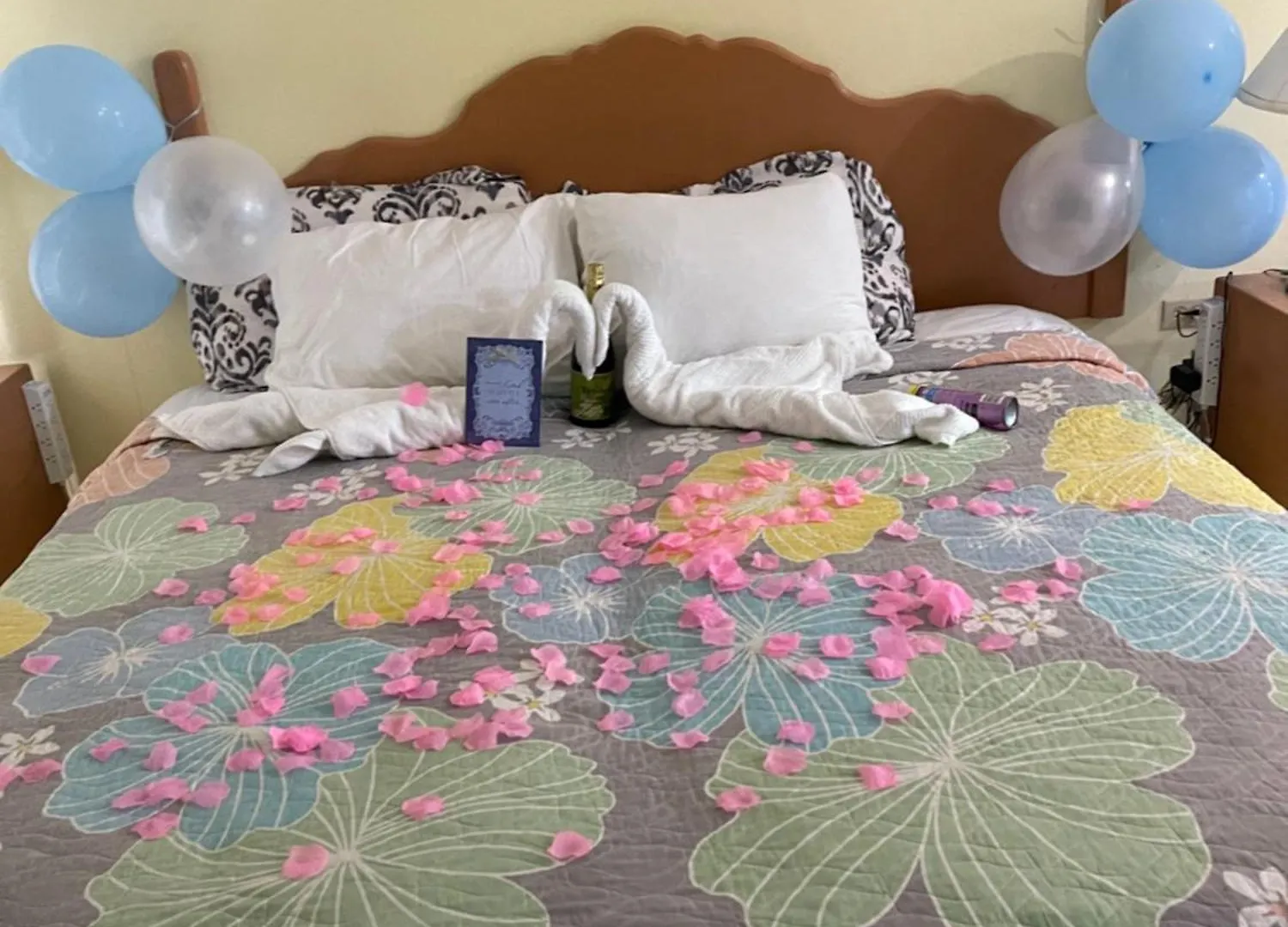 Chrisanns Beach Resorts Kupuis